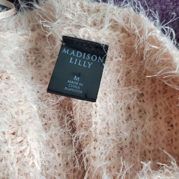 Madison Lilly Women’s Fuzzy Pink Eyelash Sweater, M - Picture 3 of 5